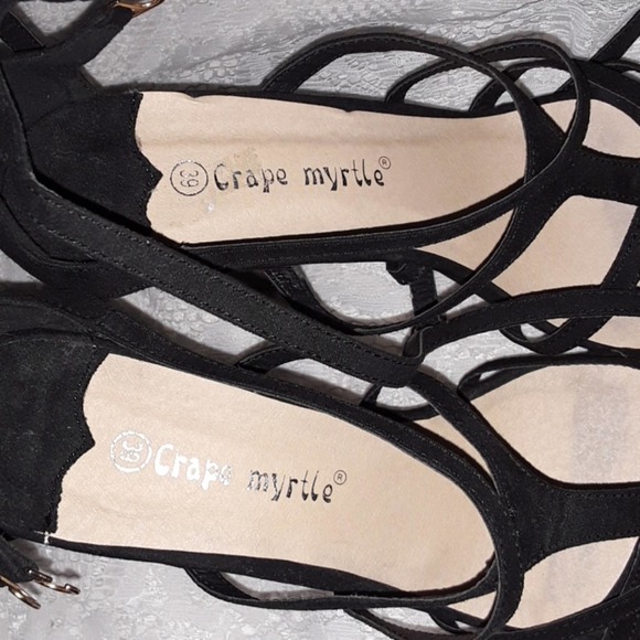 Crape Myrtle Sz 9 Black Strappy Ankle Strap Heels EUC - Picture 8 of 8